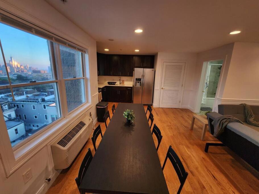 Апартаменты Luxurious 2 Bed ! Mins To Nyc! Юнион-Сити Экстерьер фото