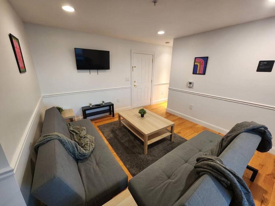 Апартаменты Luxurious 2 Bed ! Mins To Nyc! Юнион-Сити Экстерьер фото